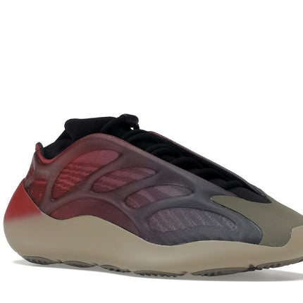 Adidas Yeezy 700 V3 Fade Carbon GW1814, trois-quarts avant extérieur