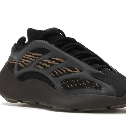 Adidas Yeezy 700 V3 Clay Brown GY0189, trois-quarts avant extérieur