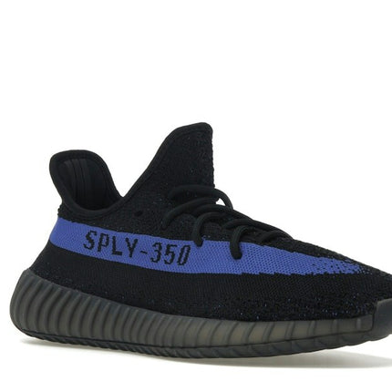 Adidas Yeezy Boost 350 V2 Dazzling Blue GY7164, trois-quarts avant extérieur