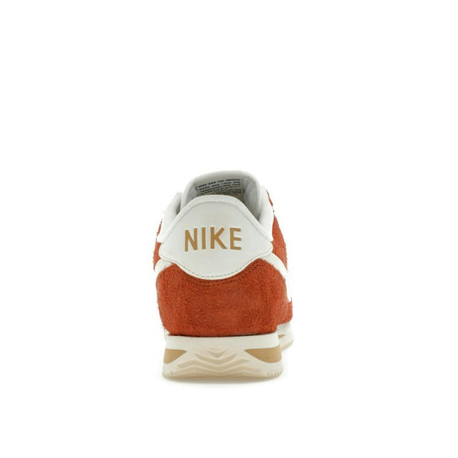 Nike Cortez SE Suede Dark Russet Flax Muslin Sail HF3142-200, arrière