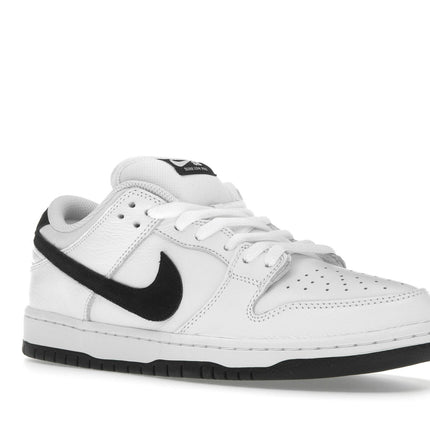 Nike SB Dunk Low White Black HF3704-100, trois-quarts avant extérieur