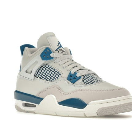 Air Jordan 4 Retro Military Blue (2024) (GS) HF4281-141, trois-quarts avant extérieur