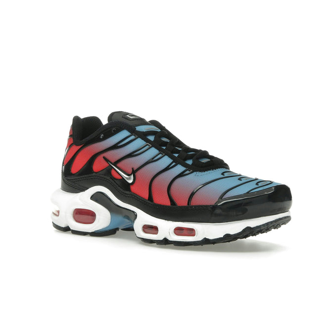 Nike Air Max Plus University Blue Light Crimson HF5386-001, trois-quarts avant extérieur