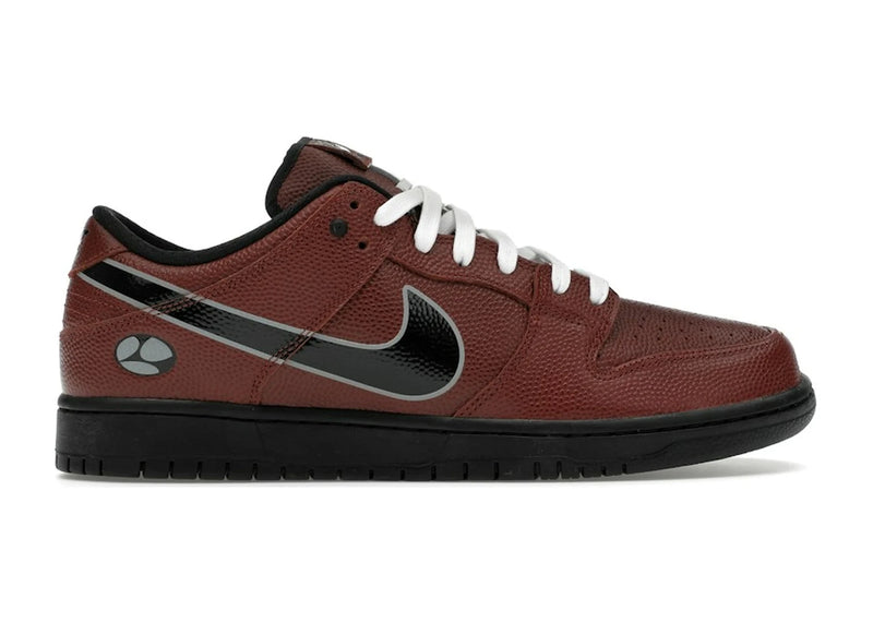 Nike SB Dunk Low Limosine Skateboards