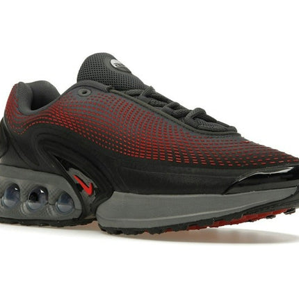 Nike Air Max Dn University Red Iron Grey HM0708-002, trois-quarts avant extérieur
