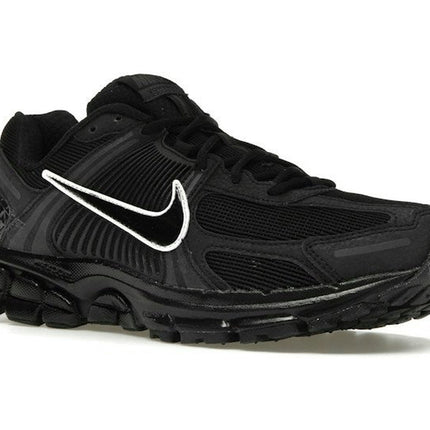 Nike Zoom Vomero 5 Black Summit White HM9986-001, trois-quarts avant extérieur