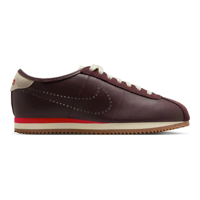Nike Cortez Burgundy Crush Perforated Swoosh HQ1841-601, vue principale