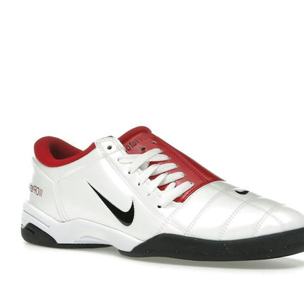 Nike Total 90 3 White Gym Red HQ2851-100, trois-quarts avant extérieur