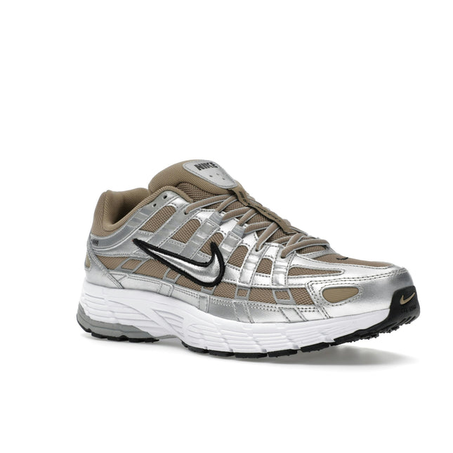 Nike P-6000 Khaki Metallic Silver HQ3030-200, trois-quarts avant extérieur