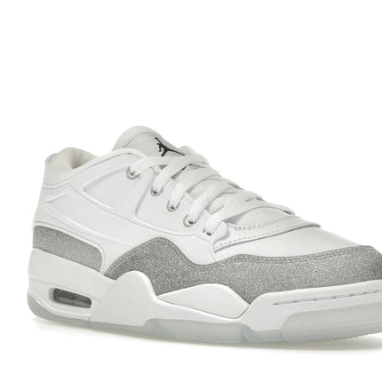 Air Jordan 4 RM White Metallic Silver HQ3441-111, trois-quarts avant extérieur