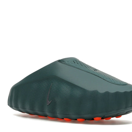 Nike Mind 001 Mineral Slate Light Pumice Hyper Crimson Metallic Platinum HQ4307-300, trois-quarts avant extérieur