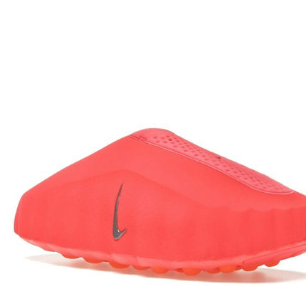 Nike Mind 001 Slide Solar Red HQ4307-600, trois-quarts avant extérieur