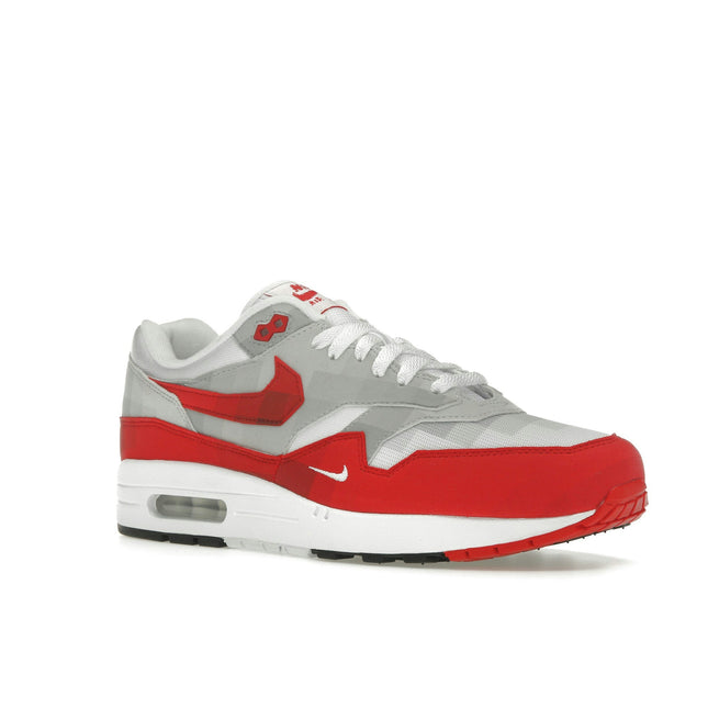 Nike Air Max 1 .SWOOSH Low Poly HQ5882-100, trois-quarts avant extérieur