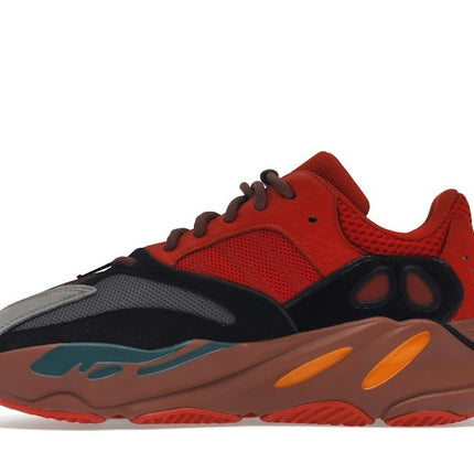 Adidas Yeezy 700 Hi-Res Red HQ6979, profil intérieur