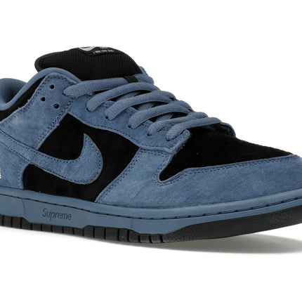 Nike SB Dunk Low Supreme 94 Ocean Fog HQ8487-400, trois-quarts avant extérieur