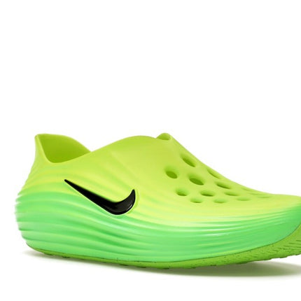 Nike ReactX Rejuven8 Green Strike HV5060-300, trois-quarts avant extérieur