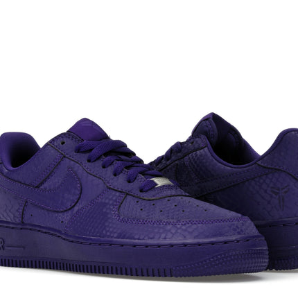 Nike Air Force 1 Low Kobe Bryant Court Purple IB0018-500, vue oblique de la paire