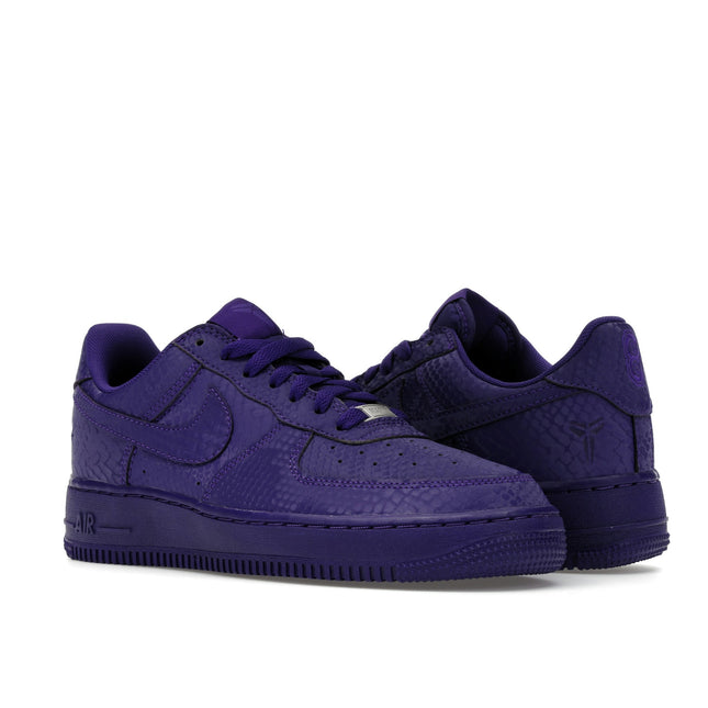 Nike Air Force 1 Low Kobe Bryant Court Purple IB0018-500, vue oblique de la paire