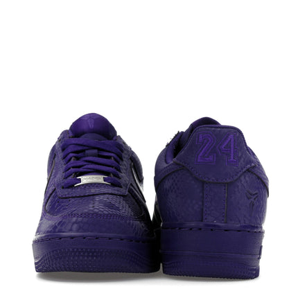Nike Air Force 1 Low Kobe Bryant Court Purple IB0018-500, face et arrière de la paire