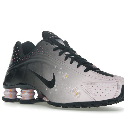 Nike Shox R4 Sakura IB8872-600, trois-quarts avant extérieur