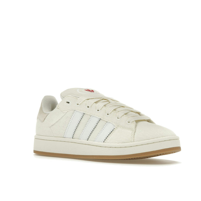 Adidas Campus 00s Off White ID2070, trois-quarts avant extérieur