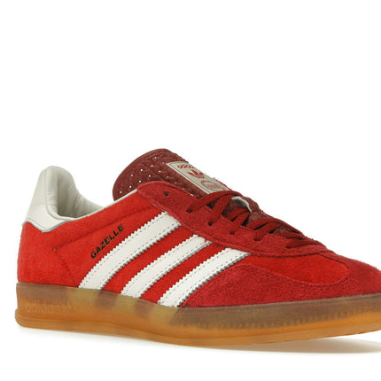 Adidas Gazelle Indoor Active Maroon IE1051, trois-quarts avant extérieur