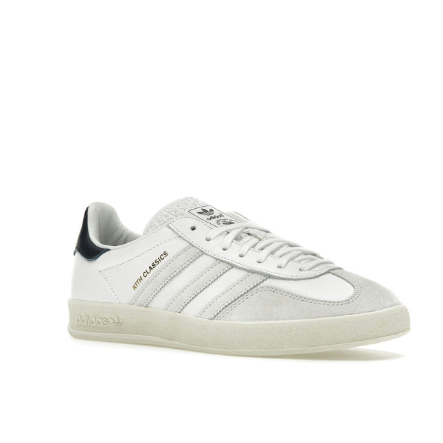 Adidas Gazelle Indoor Kith Classics White Navy IE2572, trois-quarts avant extérieur