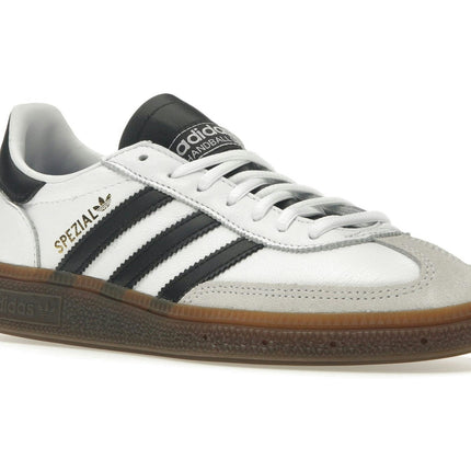 Adidas Handball Spezial White Black Gum IE3403, trois-quarts avant extérieur