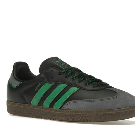 Adidas Samba OG Black Green IE6520, trois-quarts avant extérieur