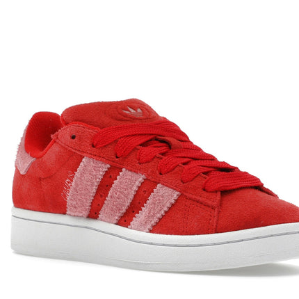Adidas Campus 00s Better Scarlet Pink Spark IF9637, trois-quarts avant extérieur