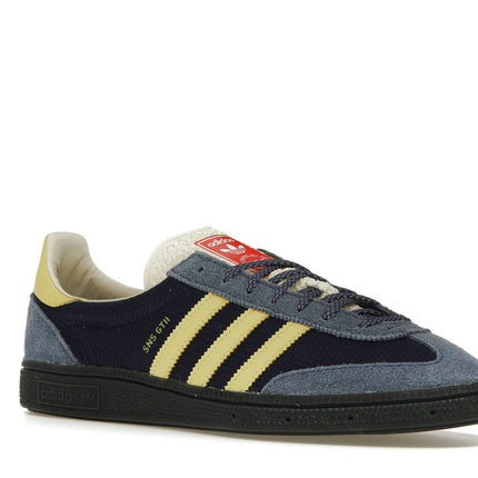 Adidas GT II Sneakersnstuff Berlin IF9770, trois-quarts avant extérieur