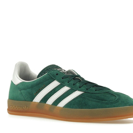 Adidas Gazelle Indoor Collegiate Green Gum IG1596, trois-quarts avant extérieur