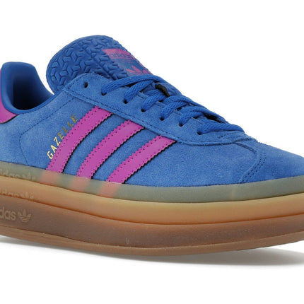 Adidas Gazelle Bold Blue Lucid Pink IG4367, trois-quarts avant extérieur