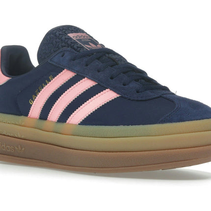 Adidas Gazelle Bold Dark Blue Pink Spark IG4390, trois-quarts avant extérieur