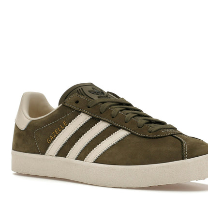 Adidas Gazelle 85 Olive Strata IG5006, trois-quarts avant extérieur