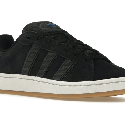 Adidas Campus 00s Core Black Gum IG5920, trois-quarts avant extérieur