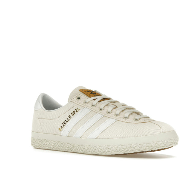 Adidas Gazelle SPZL Chalk White IG8940, trois-quarts avant extérieur
