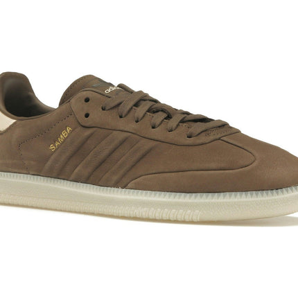 Adidas Samba Earth Straighter IG9680, trois-quarts avant extérieur