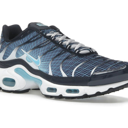 Nike Air Max Plus Dark Obsidian IH4460-400, trois-quarts avant extérieur