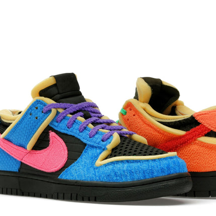 Nike Dunk Low Cactus Plant Flea Market Swamp Sponge Photo Blue IH5094-400, paire de trois-quarts avant