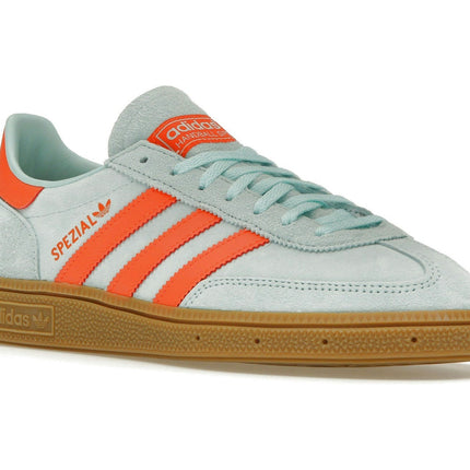 Adidas Handball Spezial Semi Flash Aqua IH5374, trois-quarts avant extérieur