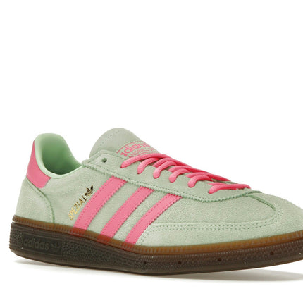 Adidas Handball Spezial Semi Green Spark IH7498, trois-quarts avant extérieur