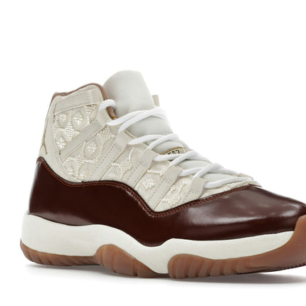 Air Jordan 11 Retro China IM8352-670, trois-quarts avant extérieur