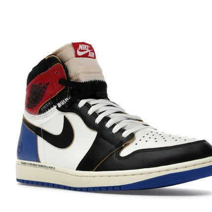 Air Jordan 1 Retro High OG SP Fragment x Union LA Varsity Red Sport Royal IO7847-002, trois-quarts avant extérieur