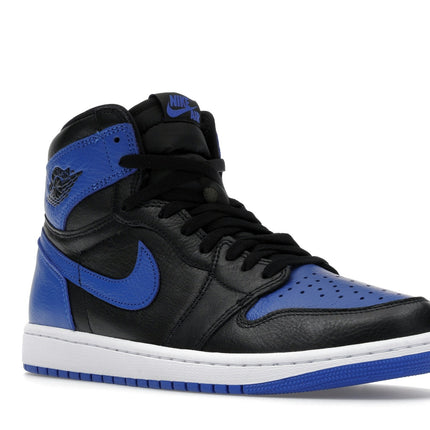 Air Jordan 1 Retro High OG Royal (2026) IQ5495-005, trois-quarts avant extérieur