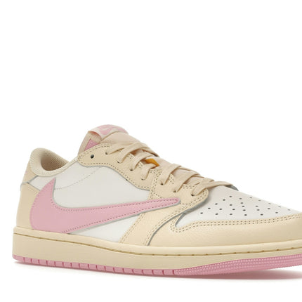 Air Jordan 1 Retro Low OG SP Travis Scott Shy Pink IQ7604-100, trois-quarts avant extérieur