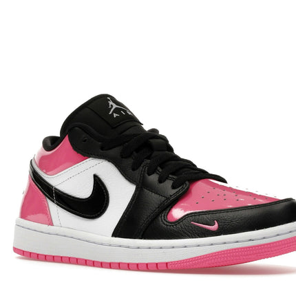Air Jordan 1 Low SE Black Pinksicle Patent IV2446-684, trois-quarts avant extérieur