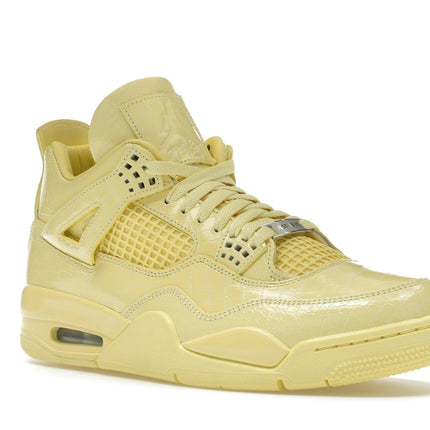Air Jordan 4 Retro J Balvin Lemonade IW2872-700, trois-quarts avant extérieur