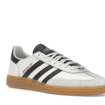 Adidas Handball Spezial Off White Core Black Red JH6398, trois-quarts avant extérieur