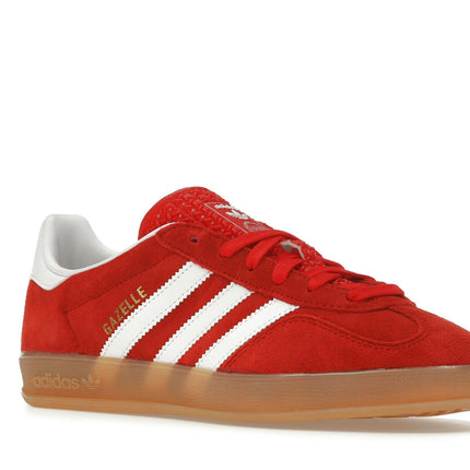 Adidas Gazelle Indoor Better Scarlet JI2063, trois-quarts avant extérieur